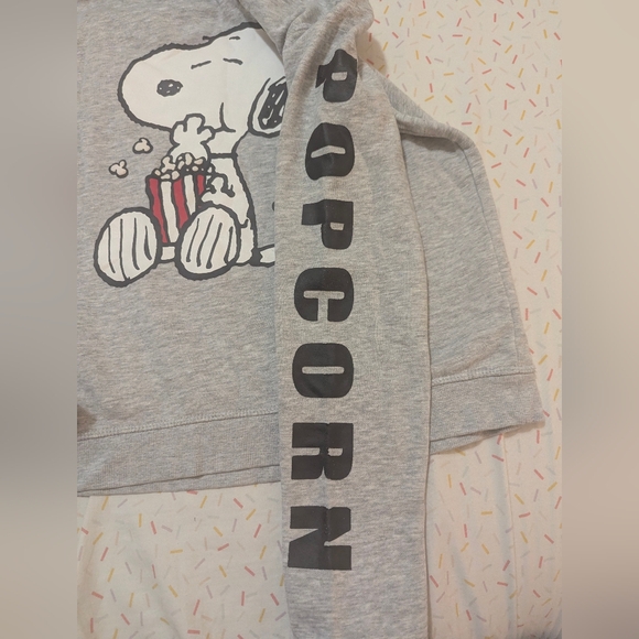 H&M Gray Snoopy Sweatshirt - Picture 2 of 5
